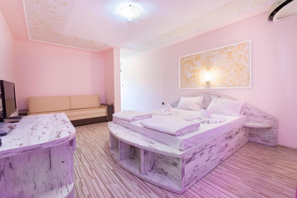 Отель Akladi Family Hotel Черноморец