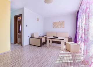 Отель Akladi Family Hotel Черноморец Люкс с 1 спальней и балконом (для 2 взрослых)-5