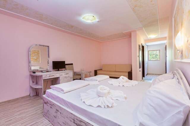 Отель Akladi Family Hotel Черноморец-40